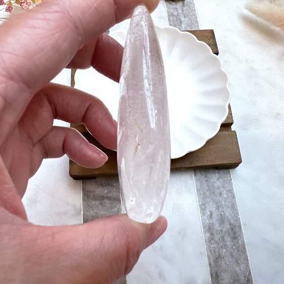 Gorgeous Small Clear Quartz Water Droplet | Clear Quartz Flame - Picture 7 of 10